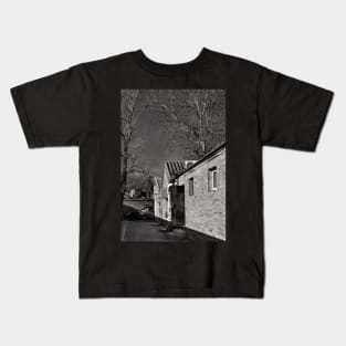 Beijing's alleyway Kids T-Shirt